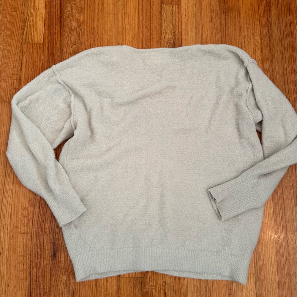 Aritzia Wilfred Free V-Neck Sweater Women's Sz S Super Soft Relaxed Ivory (t) - Picture 9 of 11